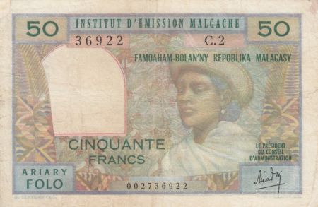 Madagascar 50 Francs Femme à chapeau - 1969 - Série C.2 - TB+ - P.61