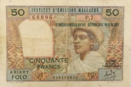 Madagascar 50 Francs Femme à chapeau - 1969 - Série P.7 - TB+
