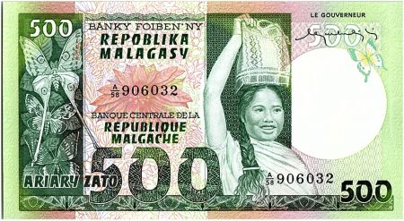 Madagascar 500 Francs - Jeune Femme - Papillon - 1974