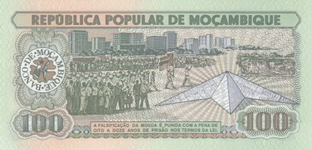 Mozambique 100 Meticais E. Mondlane - Cérémonie du drapeau - 1989